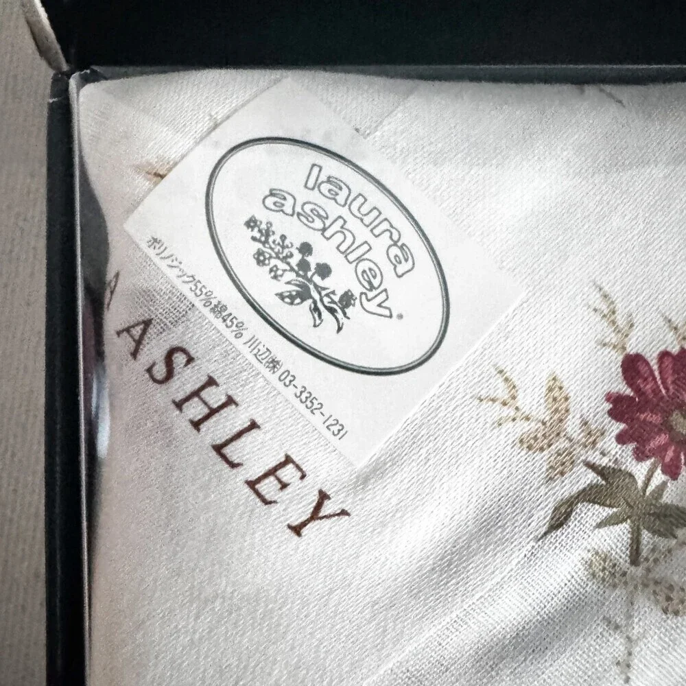 Laura Ashley Floral Handkerchief Set Asian Market in Gift Box